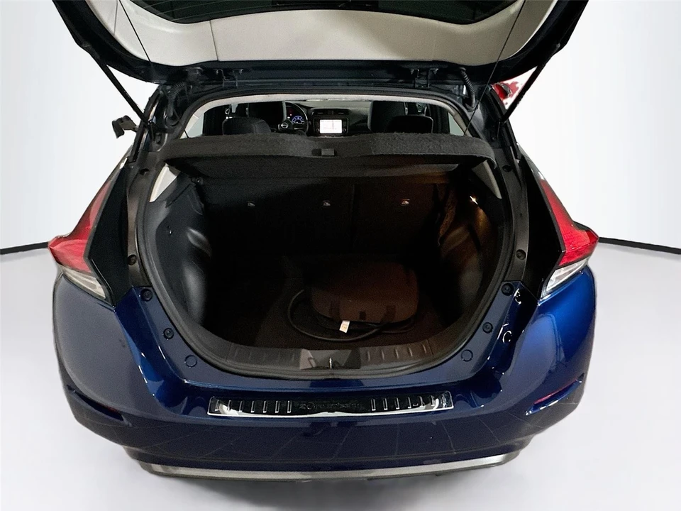 2023 Nissan Leaf - Image 19 of 21
