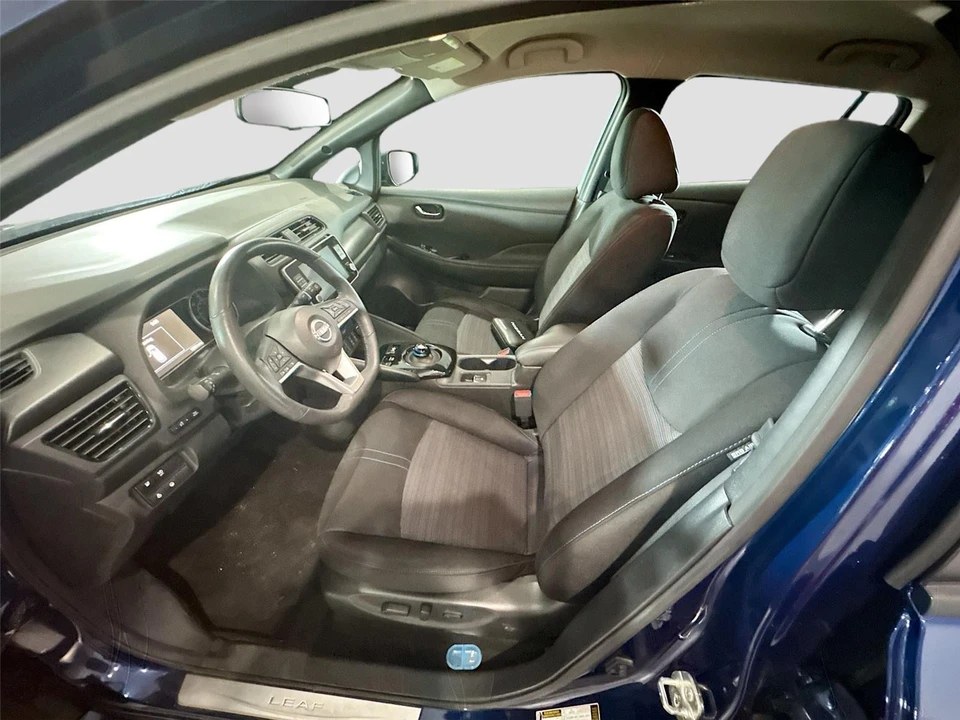 2023 Nissan Leaf - Image 11 of 15