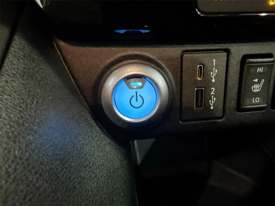 2023 Nissan Leaf - Image 13 of 21