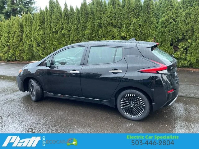 2023 Nissan Leaf - Image 6 of 12