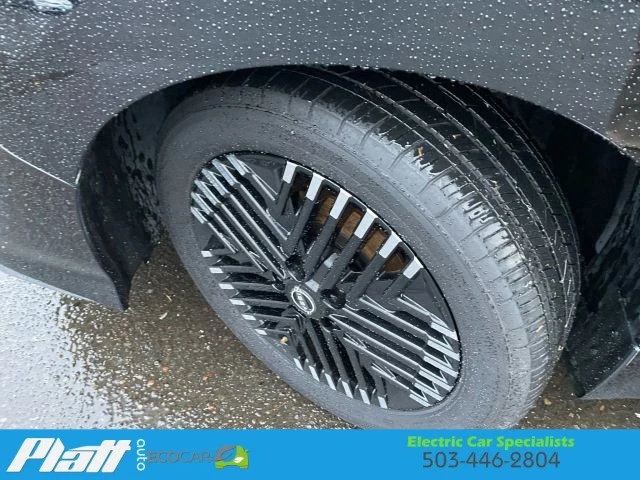 2023 Nissan Leaf - Image 17 of 21