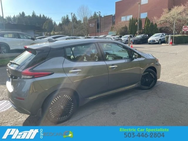 2023 Nissan Leaf - Image 11 of 12