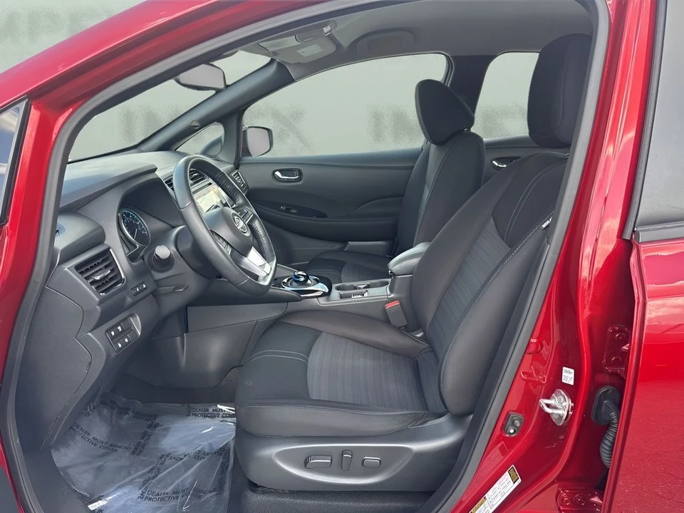 2023 Nissan Leaf - Image 9 of 21