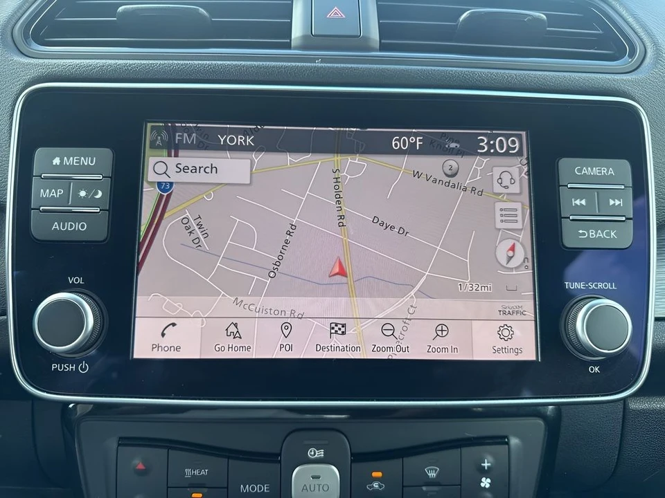 2023 Nissan Leaf - Image 19 of 21