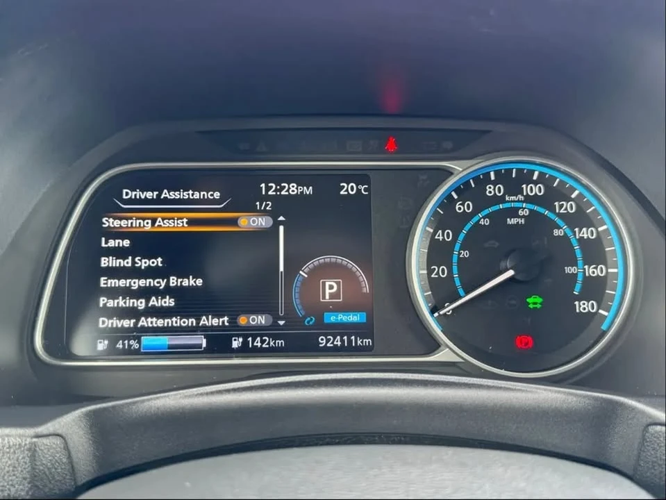 2023 Nissan Leaf - Image 11 of 18