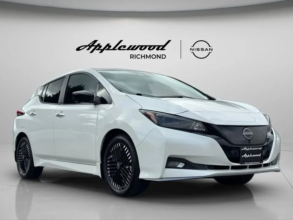 2023 Nissan Leaf - Image 2 of 18