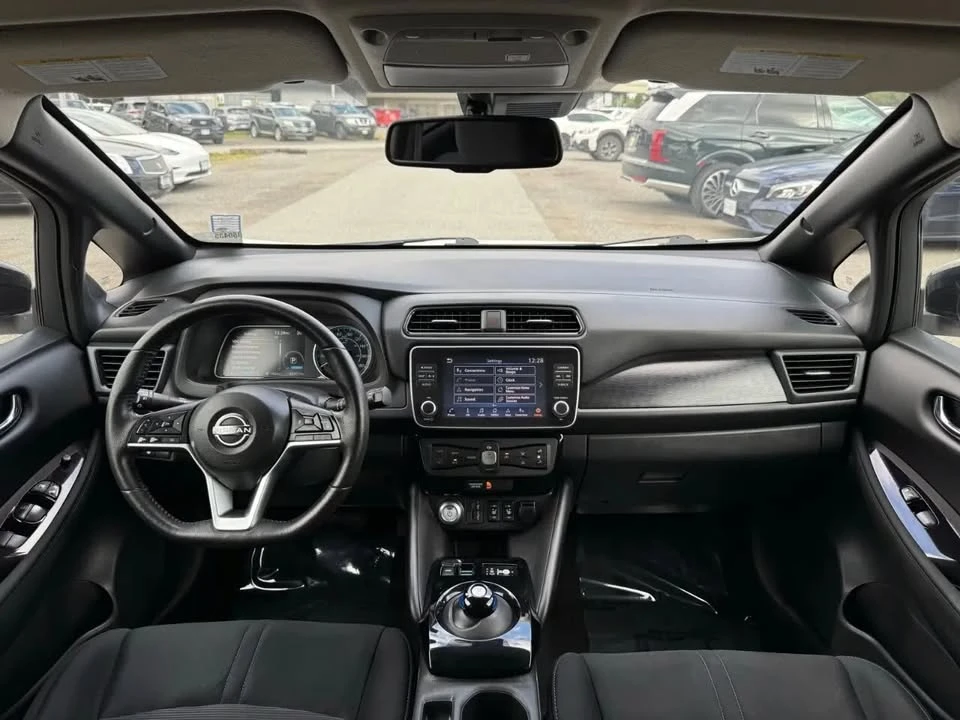 2023 Nissan Leaf - Image 12 of 18