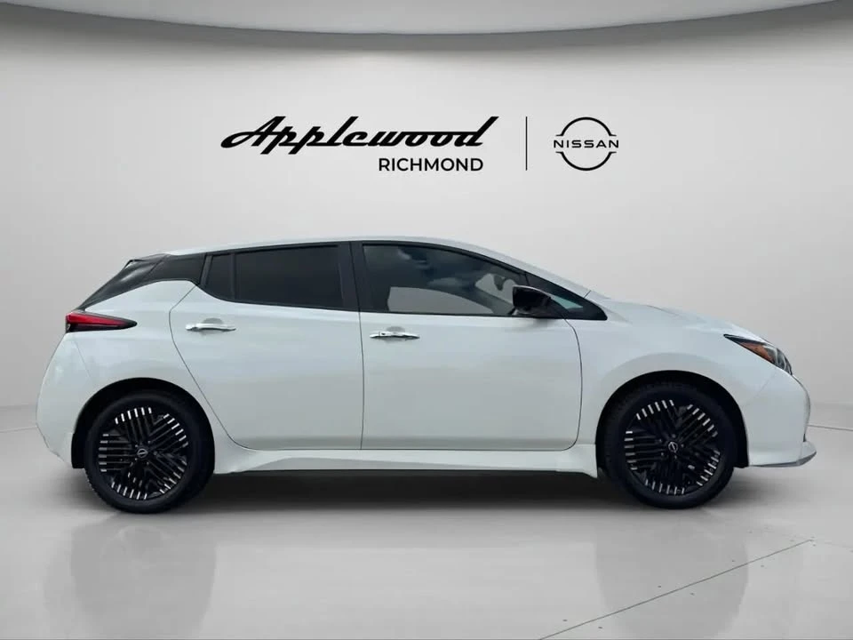 2023 Nissan Leaf - Image 5 of 18