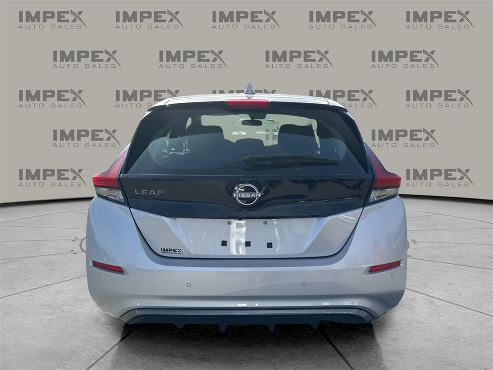 2023 Nissan Leaf - Image 4 of 12