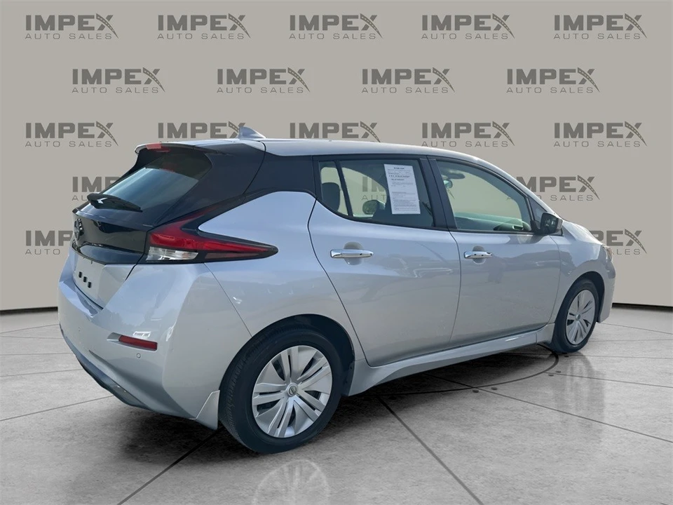 2023 Nissan Leaf - Image 5 of 12