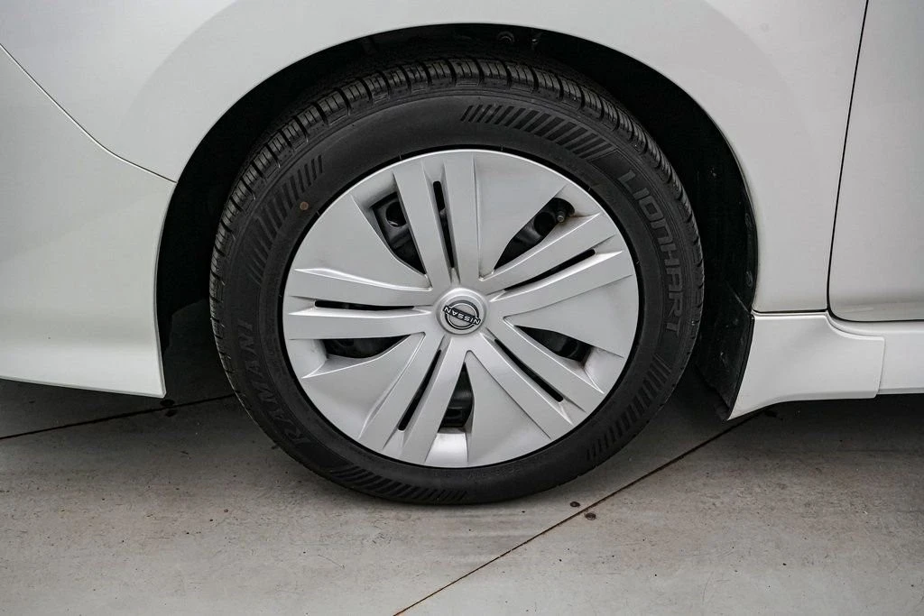 2023 Nissan Leaf - Image 11 of 21