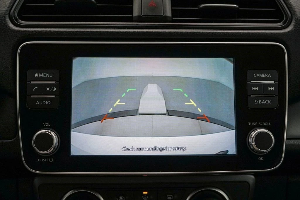2023 Nissan Leaf - Image 17 of 21