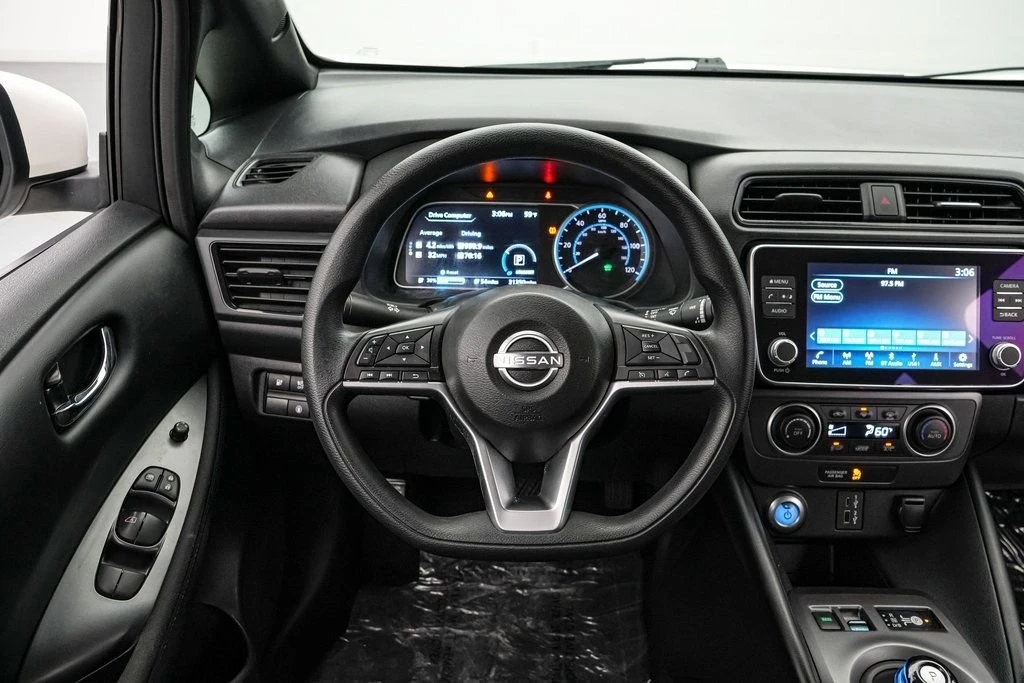 2023 Nissan Leaf - Image 14 of 21