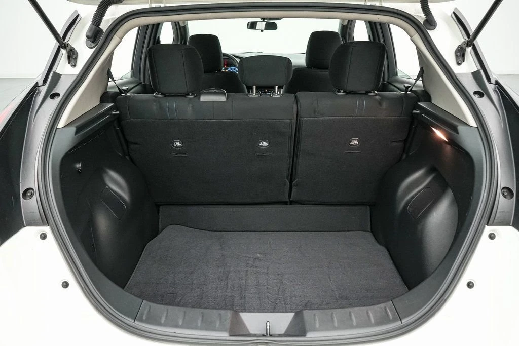 2023 Nissan Leaf - Image 20 of 21