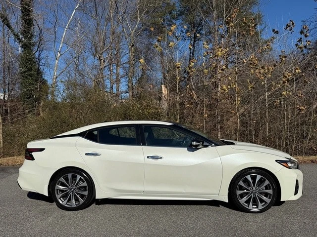 2023 Nissan Maxima 8th Gen - Image 5 of 12