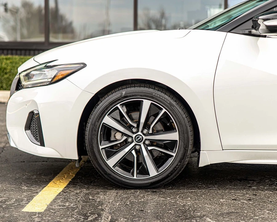 2023 Nissan Maxima 8th Gen - Image 8 of 12