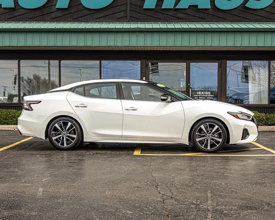 2023 Nissan Maxima 8th Gen - Image 9 of 12