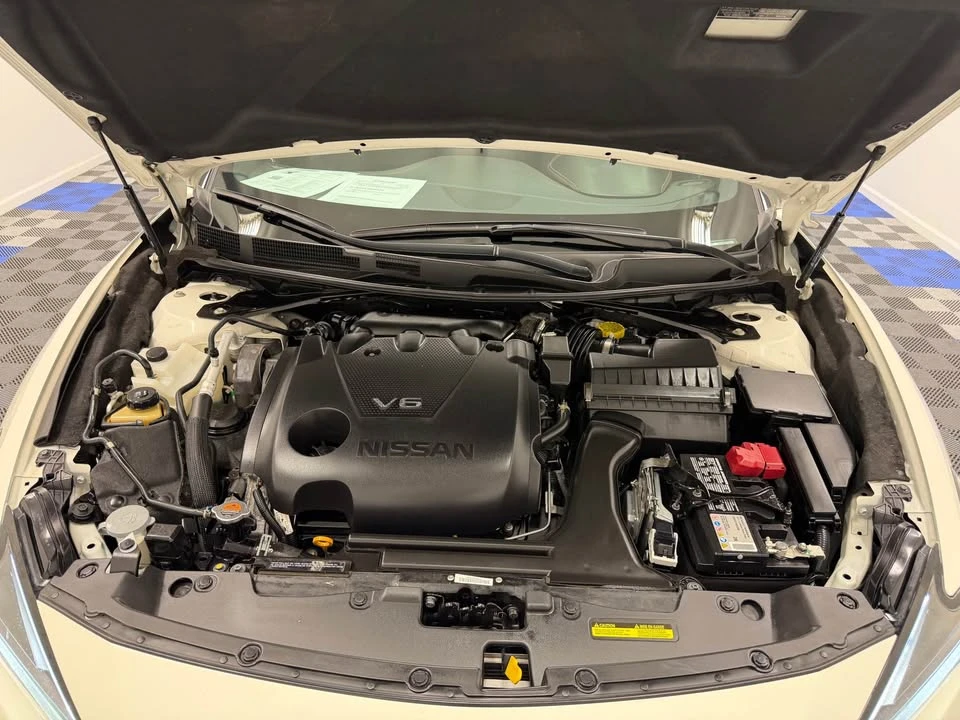 2023 Nissan Maxima 8th Gen - Image 16 of 16
