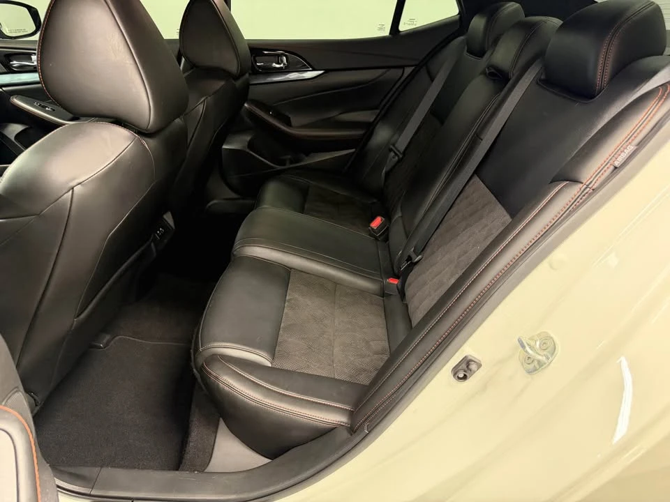 2023 Nissan Maxima 8th Gen - Image 6 of 16