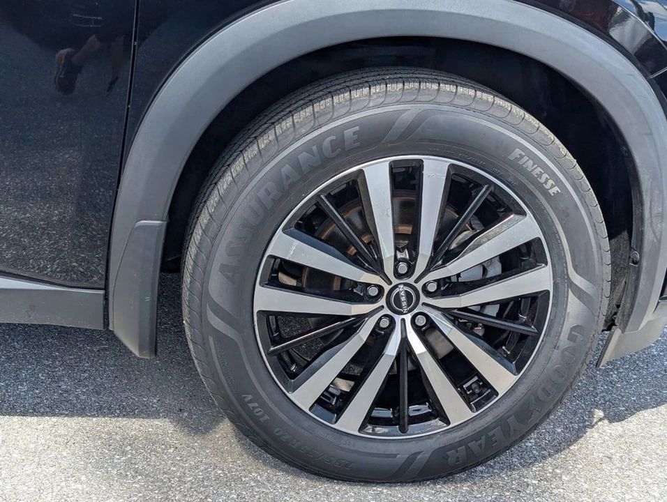2023 Nissan Pathfinder 5th Gen - Image 9 of 21