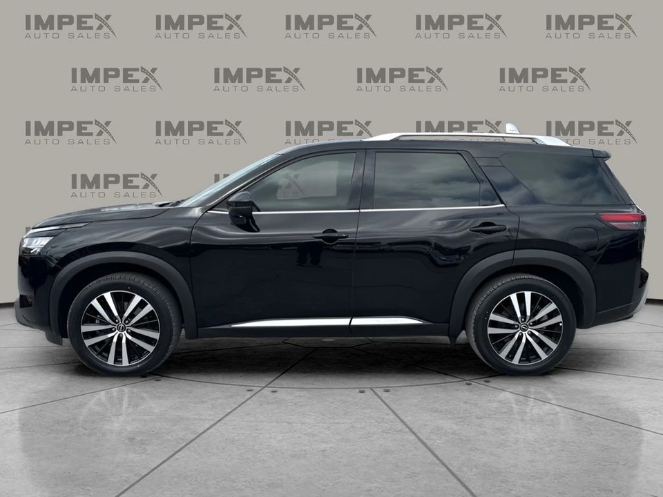 2023 Nissan Pathfinder 5th Gen - Image 2 of 21
