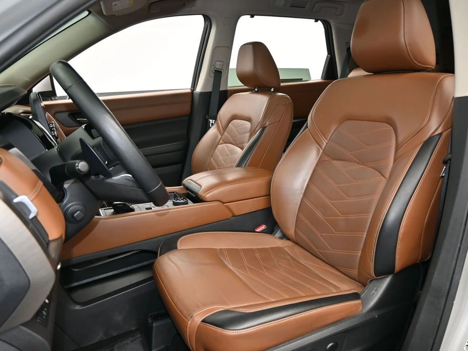 2023 Nissan Pathfinder 5th Gen - Image 10 of 12