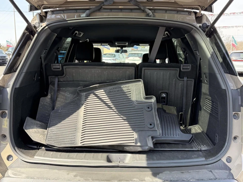 2023 Nissan Pathfinder 5th Gen - Image 7 of 21