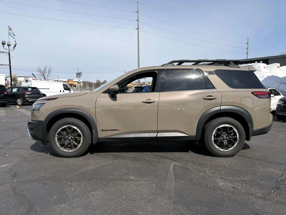 2023 Nissan Pathfinder 5th Gen - Image 3 of 21