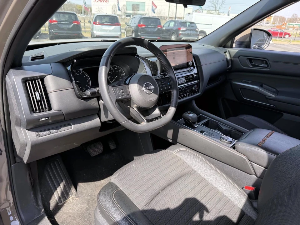 2023 Nissan Pathfinder 5th Gen - Image 9 of 21