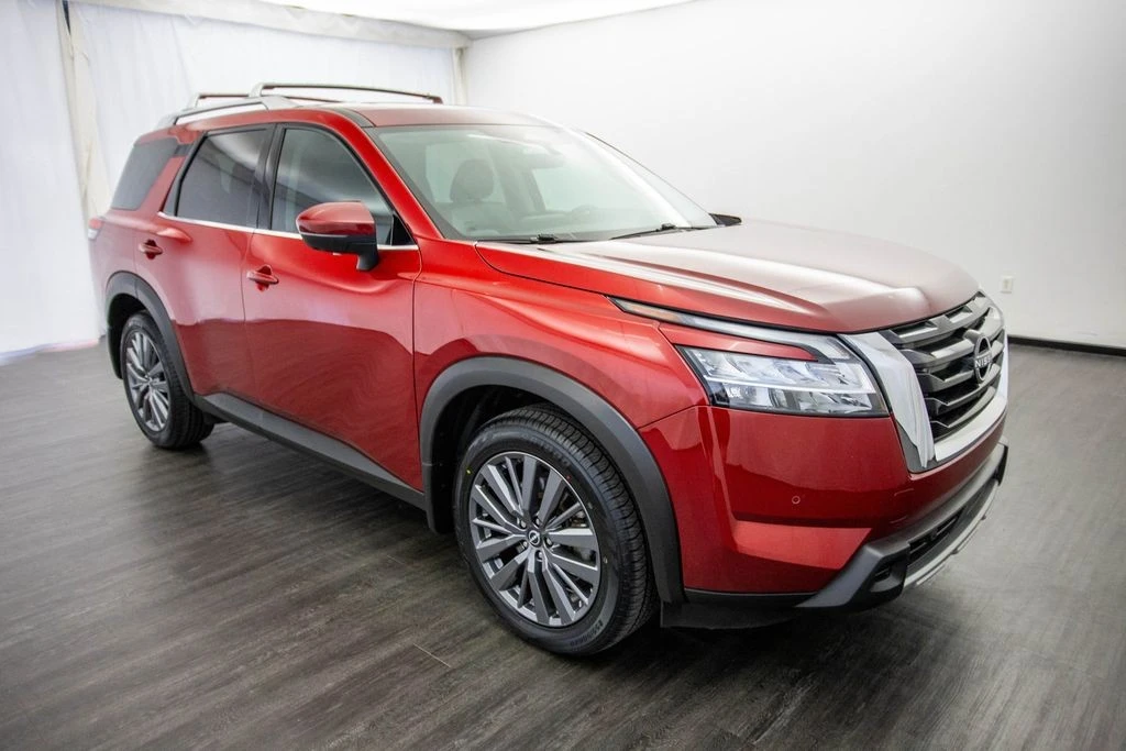2023 Nissan Pathfinder 5th Gen - Image 2 of 12