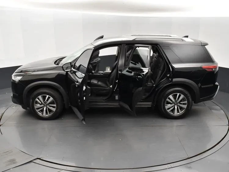 2023 Nissan Pathfinder 5th Gen - Image 7 of 12