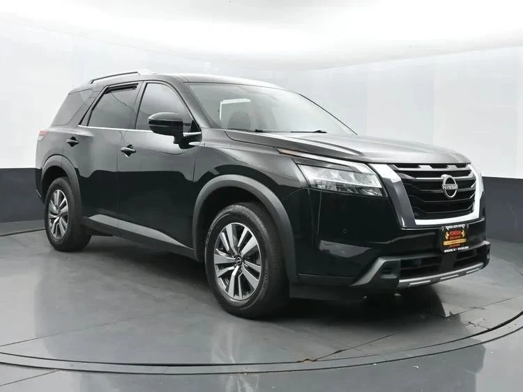 2023 Nissan Pathfinder 5th Gen - Image 2 of 12