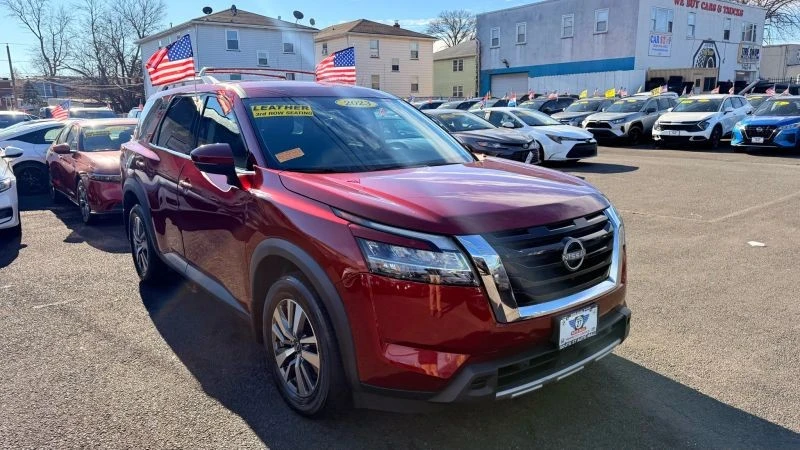 2023 Nissan Pathfinder 5th Gen - Image 2 of 12