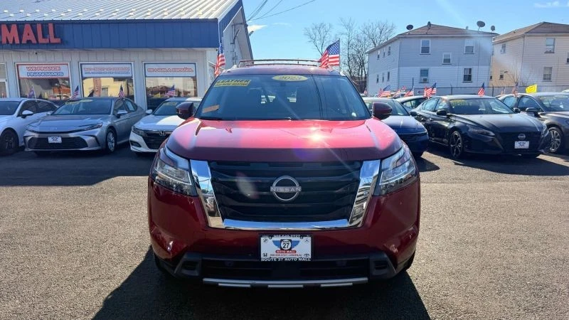 2023 Nissan Pathfinder 5th Gen - Image 3 of 12