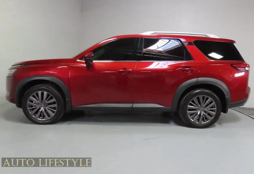 2023 Nissan Pathfinder 5th Gen - Image 9 of 21