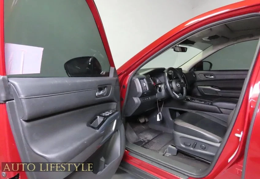2023 Nissan Pathfinder 5th Gen - Image 21 of 21