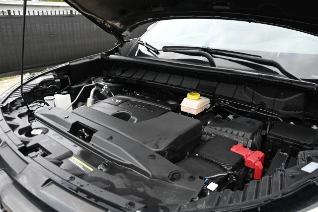 2023 Nissan Pathfinder 5th Gen - Image 20 of 21