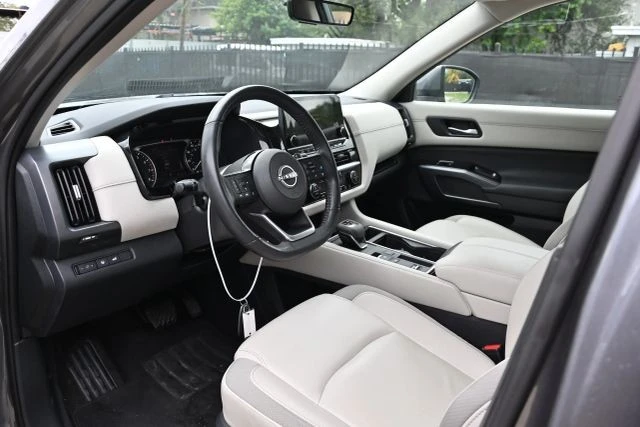 2023 Nissan Pathfinder 5th Gen - Image 13 of 21