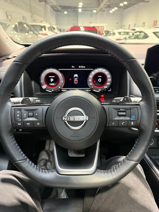 2023 Nissan Rogue - Image 6 of 13