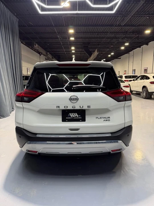 2023 Nissan Rogue - Image 4 of 13