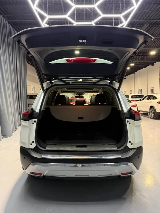 2023 Nissan Rogue - Image 5 of 13