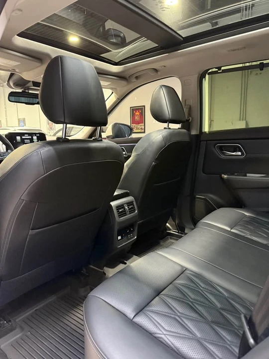 2023 Nissan Rogue - Image 11 of 13