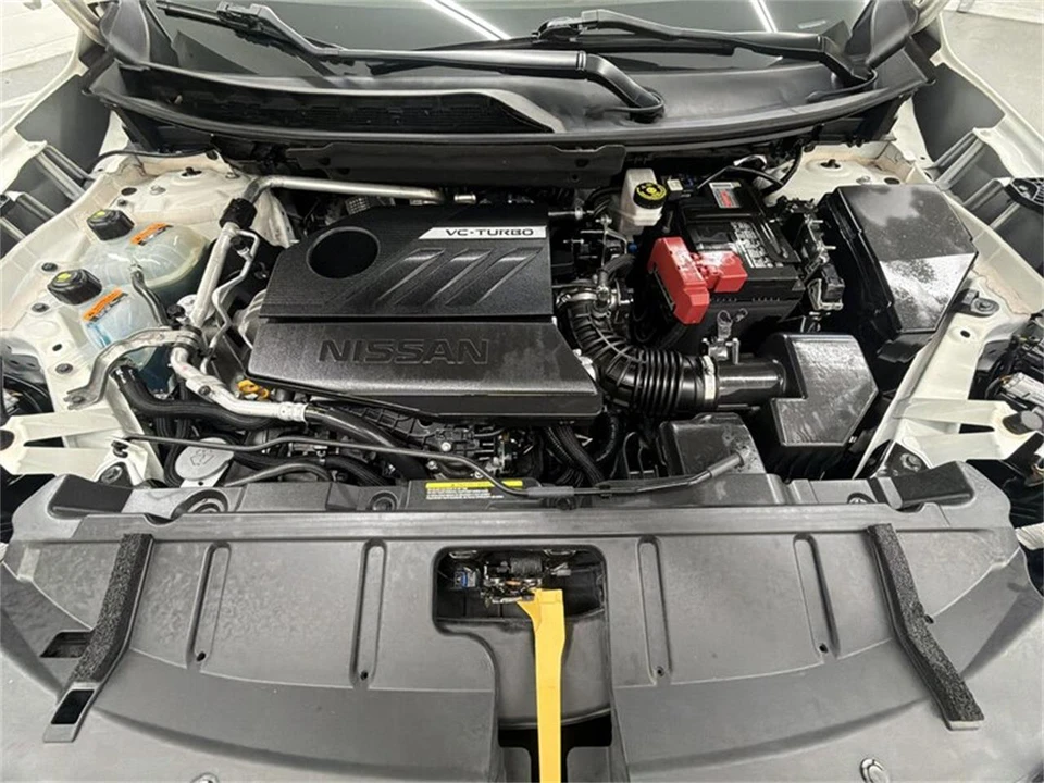 2023 Nissan Rogue - Image 9 of 16