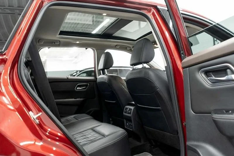 2023 Nissan Rogue - Image 12 of 12