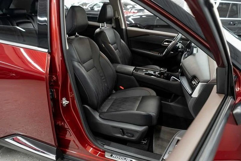 2023 Nissan Rogue - Image 11 of 12