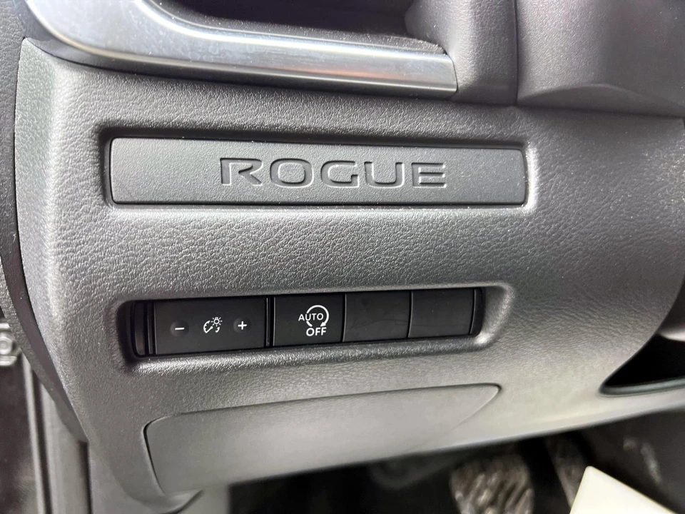 2023 Nissan Rogue - Image 14 of 21