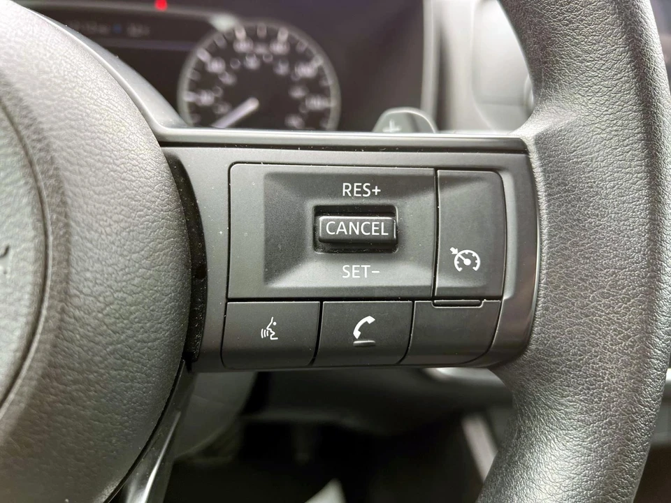 2023 Nissan Rogue - Image 21 of 21