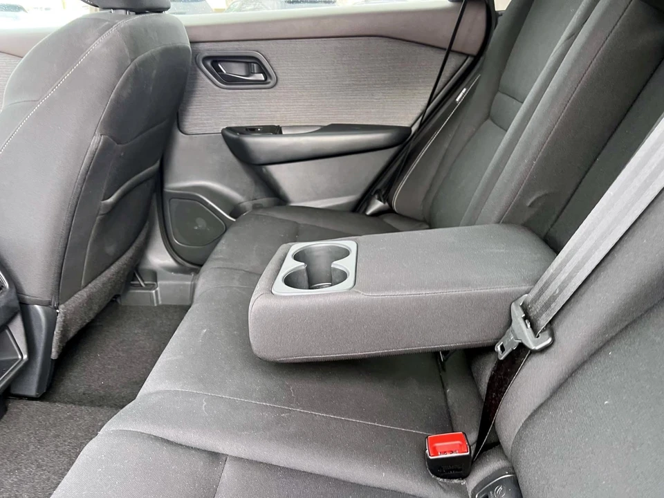 2023 Nissan Rogue - Image 12 of 21