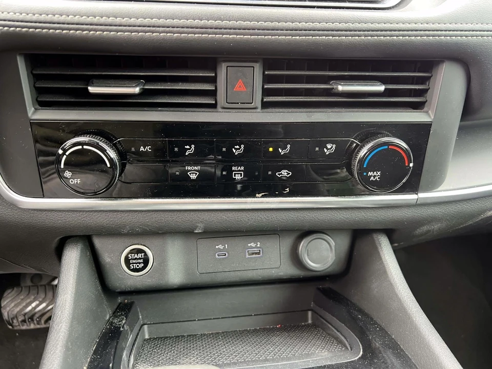 2023 Nissan Rogue - Image 19 of 21