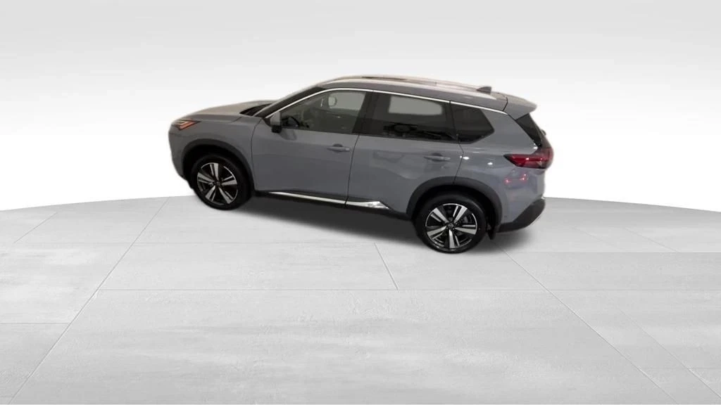 2023 Nissan Rogue - Image 2 of 12